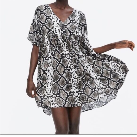 Zara Snakeskin Print Flowy Mini Dress. Size Large. - Picture 1 of 11